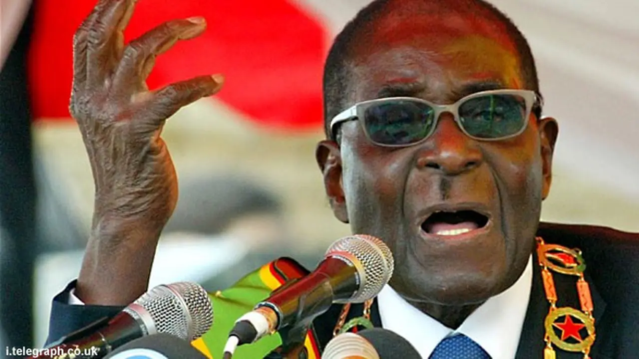 robert-mugabe-130728b.jpg
