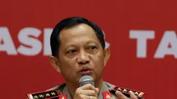 Kapolri Jenderal Pol Tito Karnavian memberikan pemaparan saat Muspimnas DKN Garda Bangsa di Jakarta, Kamis (19/1). Muspimnas tersebut membahas tentang deradikalisasi, intoleransi, dan terorisme beserta solusinya. (Liputan6.com/Johan Tallo)