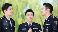 Changmin TVXQ, Choi Siwon dan Donghae Super Junior tengah menjalani wajib militer. (Instagram)