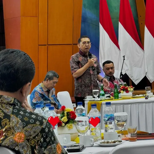 Giring Dampingi Menteri Fadli Zon