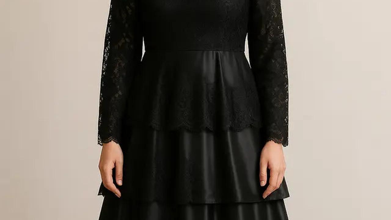 8 Model Gamis Hitam Kombinasi Brokat dan Satin, Mewah dan Elegan