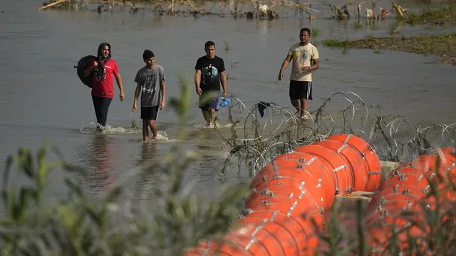 Texas memasang penghalang apung di Sungai Rio Grande Perbatasan AS-Meksiko