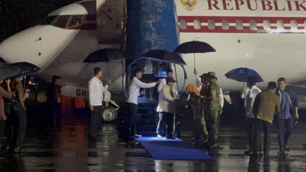 Presiden Prabowo Tiba di Malang Jelang Mujahadah Kubro 1 Abad NU, Disambut Gus Yahya dan Khofifah