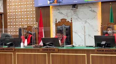 Persidangan terdakwa pemerkosaan anak kandung di Pengadilan Negeri Depok (Istimewa)