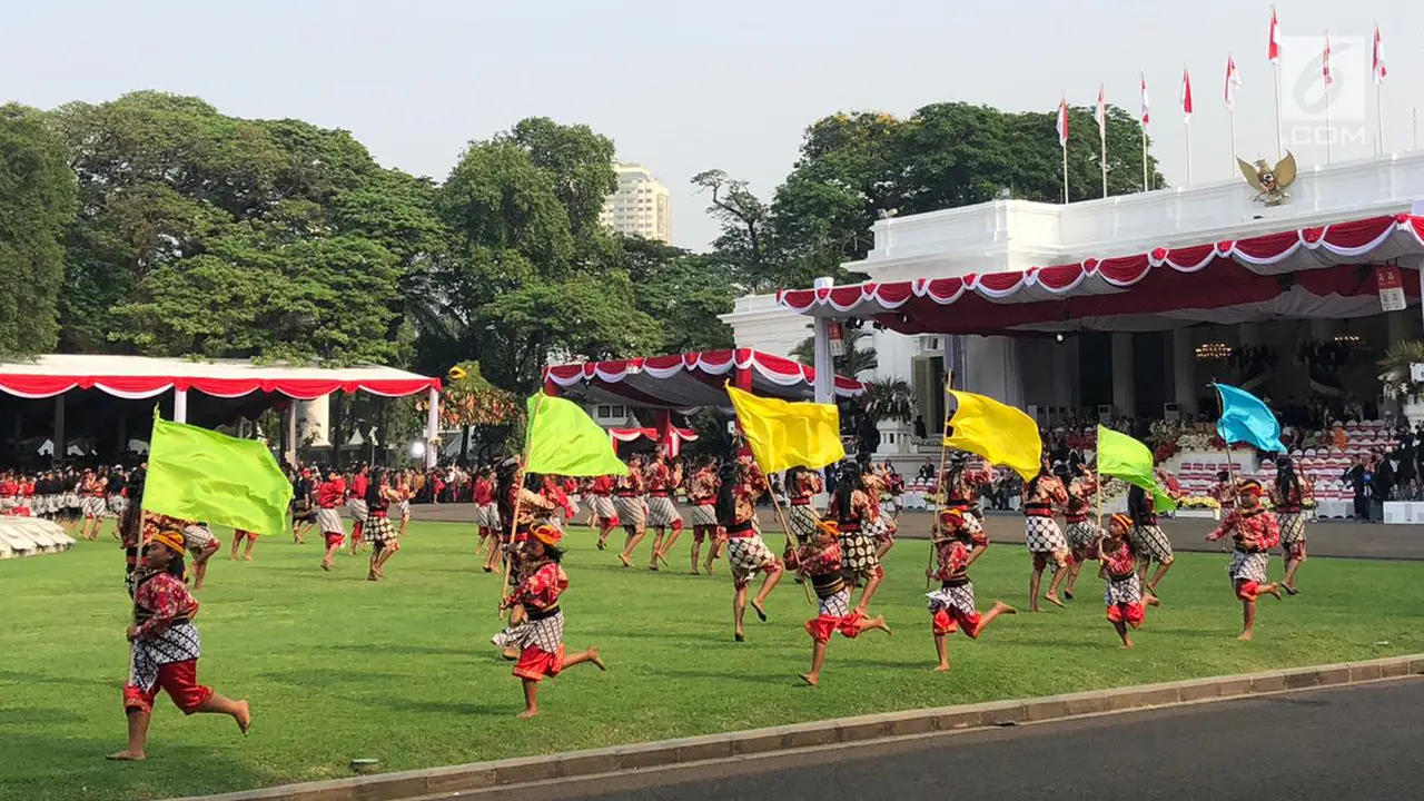 Tarian Kuda Lumping Meriahkan HUT ke-74 RI di Istana Merdeka