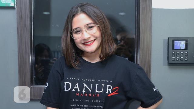Kuliah Sambil Kerja, Prilly Latuconsina Tak Punya Waktu ...