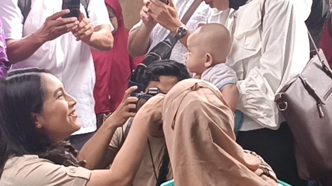 Wamen BKKBN Isyana Bagoes Oka Pantau Program Makan Bergizi Gratis di Posyandu Dahlia 2 Ciracas Jakarta Timur