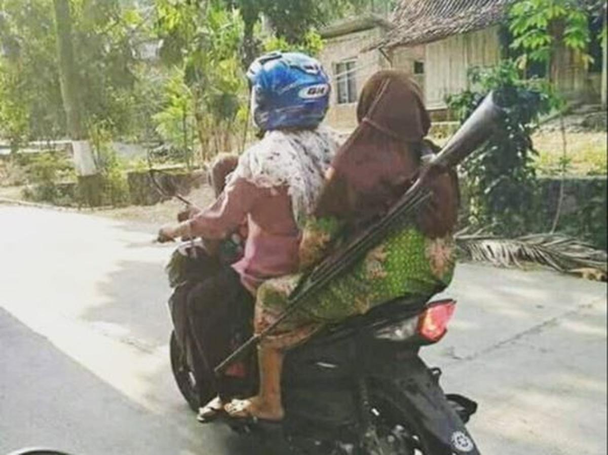 <b>3. Maka menjadi takut akan ditembak</b>