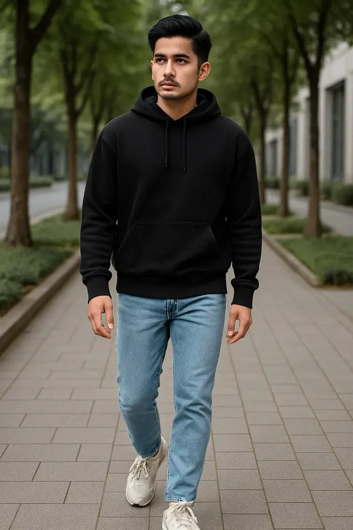 7 Model Celana Jeans Slimfit Pria Terbaru, Cocok Dipakai di Berbagai Kesempatan