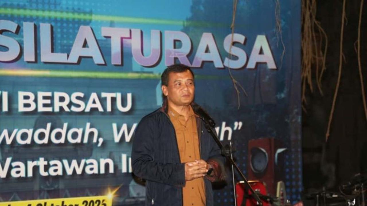 Mengapa Solo Jadi Saksi? Gubernur Jateng Soroti Vitalnya Peran Pers dalam Pembangunan Daerah