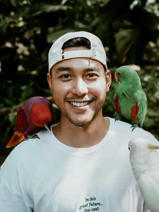 Potret Krisjiana Baharudin, Suami Siti Badriah yang Disebut Mirip Darius Sinathrya