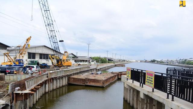 Kementerian Pekerjaan Umum dan Perumahan Rakyat (PUPR) tengah menyelesaikan sejumlah infrastruktur pengendali banjir rob di Semarang. Dok PUPR