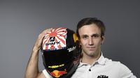 2. Johann Zarco - Pebalap kelahiran Prancis yang sempat menarik perhatian usai catatkan performa gemilang di awal musim 2018. Tercatat musim lalu enam podium berhasil diraih bersama Monster Yamaha Tech 3. (AFP/Franck Fife)