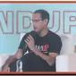 Mendikbudristek Nadiem Makarim berbicara dalam acara StandUp Melawan Kekerasan Seksual di Kampus, di FISIP UI Depok, secara hybrid, Jumat (21/10/2022). (Liputan6.com/Dinny Mutiah)