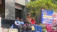 Polda Metro Jaya mengungkap lima kasus dugaan kejahatan terkait sumber daya alam dan barang bersubsidi. (Liputan6.com/Rifqy Alief Abiyya)
