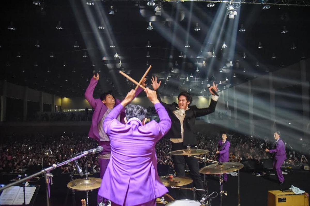 Momen El Rumi Kolaborasi di Konser 20 Tahun The Changcuters, Netizen: Vokalis Magang Tercakep