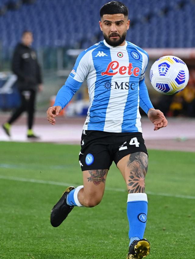 Dua Gol Dries Mertens Bawa Napoli Permalukan AS Roma