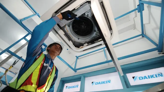 Pusat Keunggulan DAIKIN Hadir di SMKN 1 Lamongan, Jadi yang Pertama di Jatim!