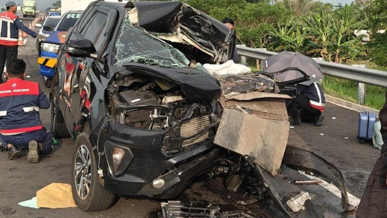 Diduga Sopir Mengantuk, Kecelakaan Anggota DPR Gus Hilman Tewaskan Dua Staf