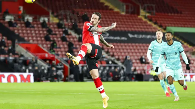 FOTO: Liverpool Tumbang dari Southampton di St Mary's Stadium