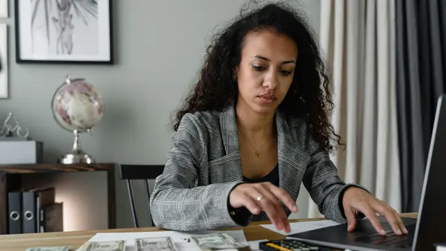 Mencintai pekerjaan dan mengerjakan hal yang dicintai