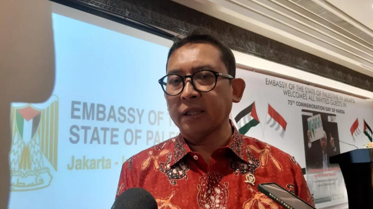 Fadli Zon mengatakan, setiap masa memiliki kekurangan dan kelebihan. Tonggak-tonggak sejarah tersebut merupakan bagian dari pelajaran bagi masyarakat Indonesia.<br>