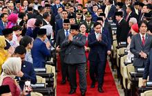 VIDEO: Beda Sikap Cara Gibran Sambut SBY Hingga Try Sutrisno Jelang Upacara HUT Ke-80 RI