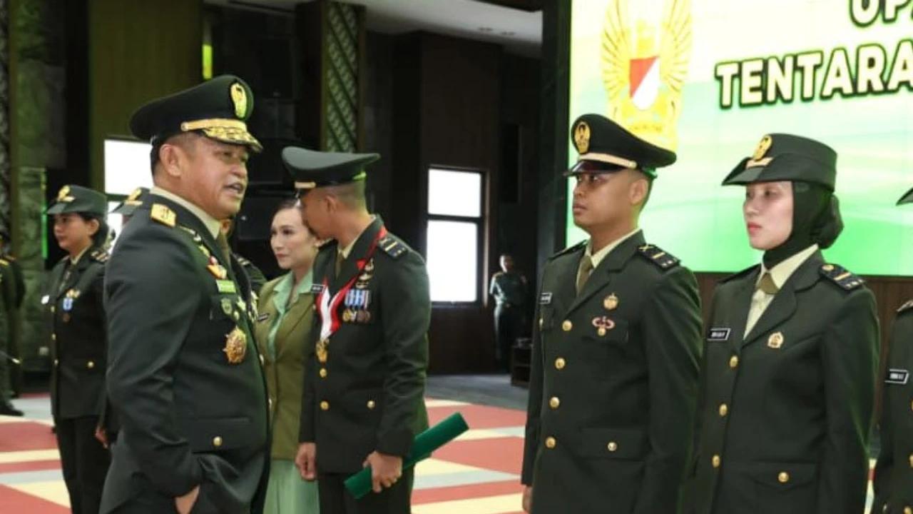 FOTO: Kasad Lantik Dua Puluh Perwira Khusus TNI AD Berprestasi Olahraga