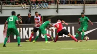 Persebaya vs Madura United di Stadion GBT, Surabaya (28/1/2018). (Bola.com/Aditya Wany)