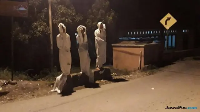 3 Pocong di Gunung Talang Menangis Usai Ditimpuk Batu