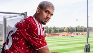 Ronald Araujo di Liverpool: Seberapa Cocok dengan Sistem Andoni Iraola?