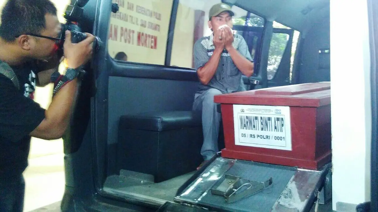 keluarga korban kebakaran 1
