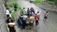 Evakuasi korban swafoto maut di Sukabumi (Liputan6.com / Mulvi)