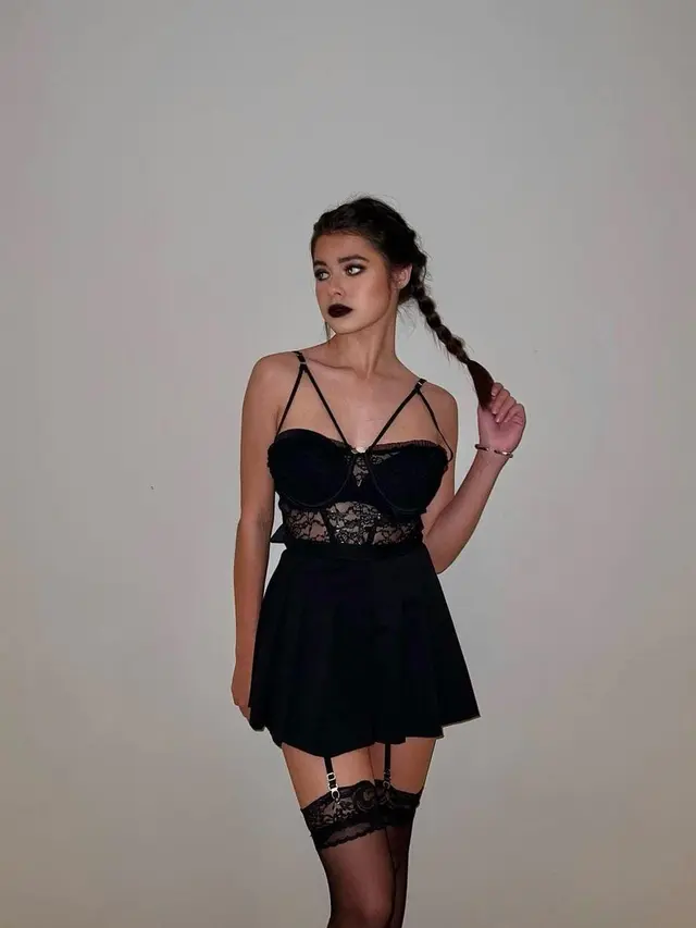 Potret Maria Theodore, Artis Cantik yang Dikabarkan Berpacaran dengan Jefri Nichol