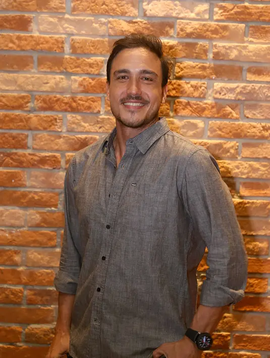 "Kesamaannya (antara Hamish Daud dan Paul) menurut aku sih dari hasil filmnya, Hamish berhasil memainkan filmnya dengan baik," ujar Trinity. (Nurwahyunan/Bintang.com)