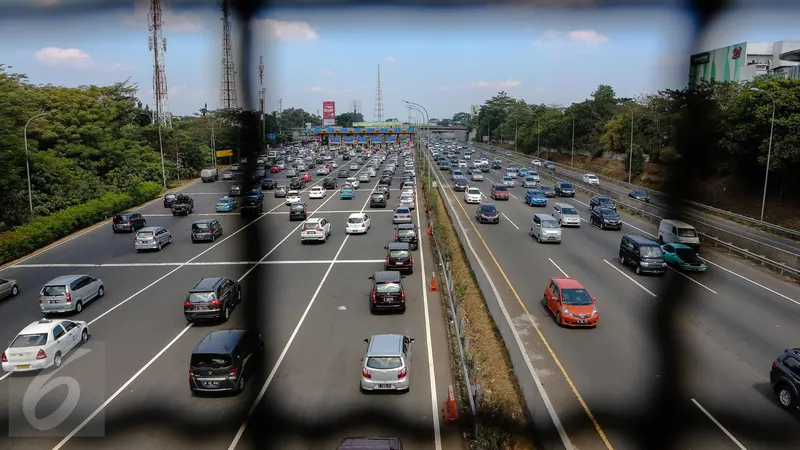 20150717-Suasana Tol Jagorawi Saat Lebaran-Jakarta