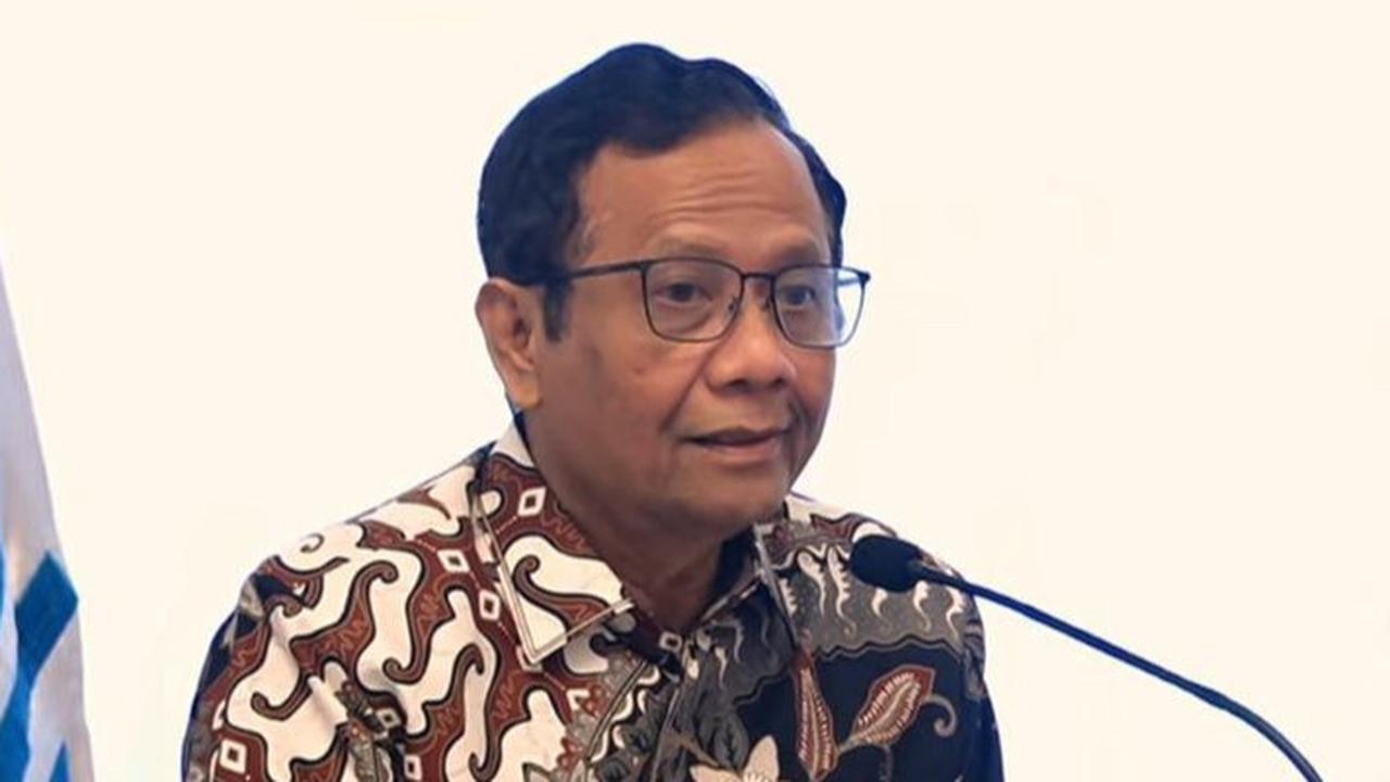 VIDEO: Desas Desus Prabowo Lirik Mahfud MD Gabung Komite Reformasi Polri Bersama Jenderal Polisi