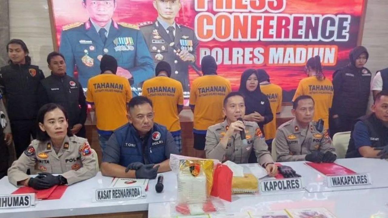 Vonis Kurir Sabu Madiun: Ika Indah Rahmawati Dihukum 15 Tahun Penjara dan Denda Rp2 Miliar