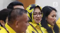 Airin Rachmi Diany saat turut hadir dalam pendaftaran bakal calon legislatif (Bacaleg) tingkat DPR RI di Kantor KPU RI, Jakarta, Minggu (14/5/2023). (Liputan6.com/Herman Zakharia)