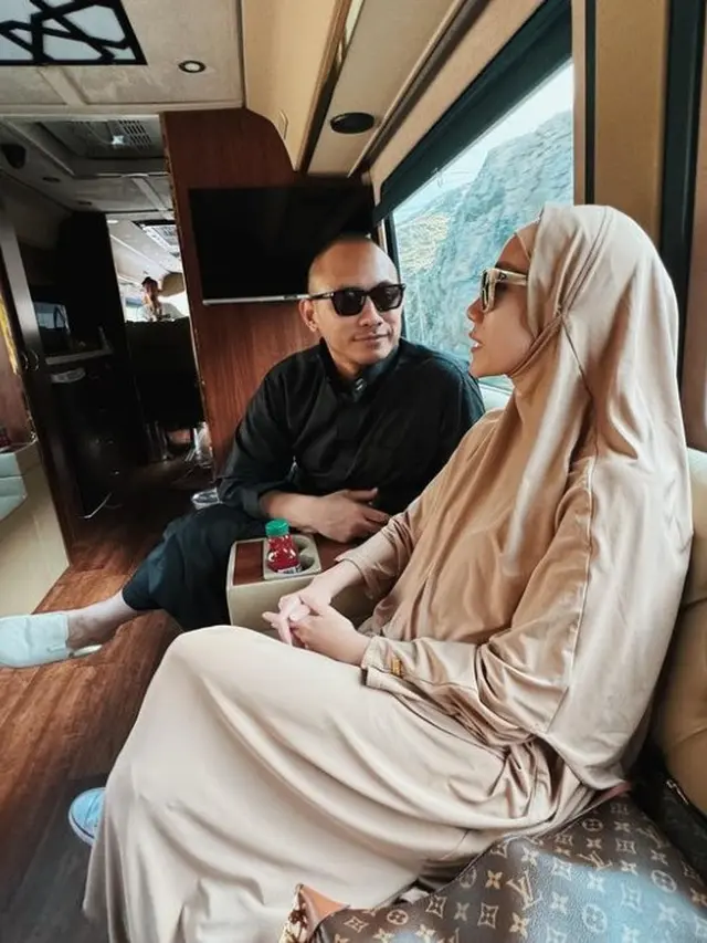 Potret Tiko Aryawardhana dan BCL (Sumber: Instagram/itsmebcl)