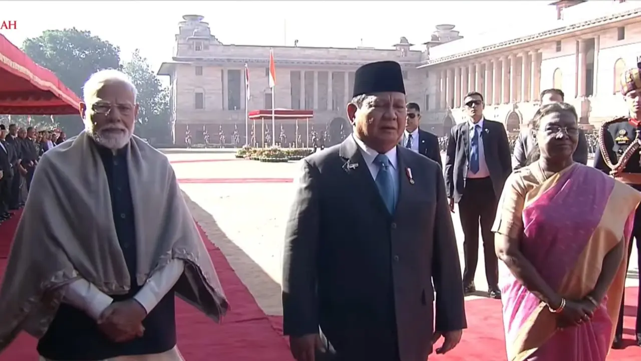 Presiden Prabowo Subianto menemui Presiden India Droupadi Murmu dan Perdana Menteri (PM) India Narendra Modi di Istana Rashtrapati, New Delhi, Sabtu (25/1/2025).