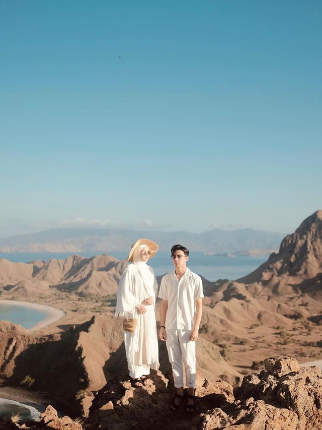 Begini Serunya Rey Mbayang dan Dinda Hauw Liburan di ...