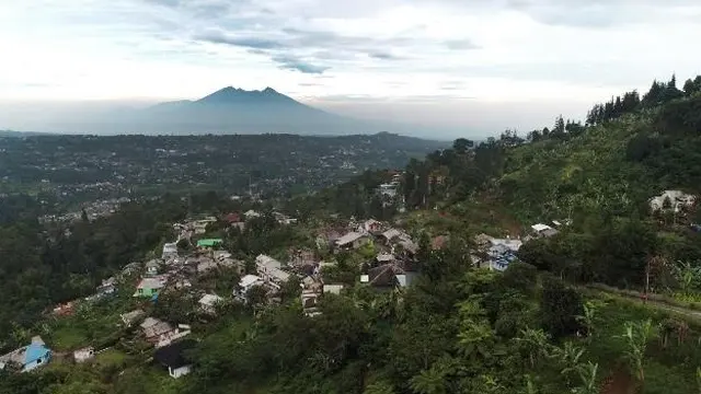 Desa Wisata Batulayang, Kecamatan Cisarua, Kabupaten Bogor, Jawa Barat.