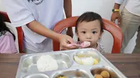 Capaian fantastis! MBG BGN hadirkan 1,1 miliar porsi makanan sehat. Sasar anak sekolah, balita, ibu hamil, hingga ibu menyusui dengan dukungan ekonomi lokal dan pengawasan ketat. (Foto: Istimewa)