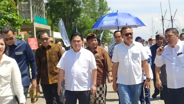 Menteri Badan Usaha Milik Negara (BUMN), Erick Thohir meninjau Pengembangan Benoa Maritime Tourism Hub, di Pelabuhan Benoa, Bali.