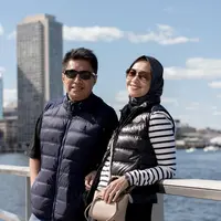 Alya Rohali di Amerika bersama suami, Ramzy Rachbini (Instagram/arohali)