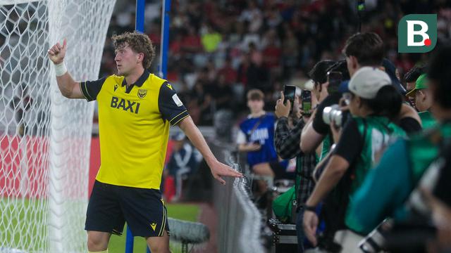 Foto: Parade Aksi Berkelas Ole Romeny yang Membuat Bek Liga Indonesia All Star Kerepotan