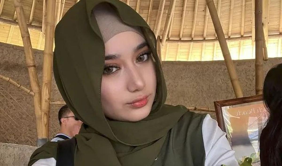 Meskipun sudah menikah pada Juli 2023 lalu, Tengku Anataya tetap menjalin hubungan erat dengan teman-teman sebayanya.