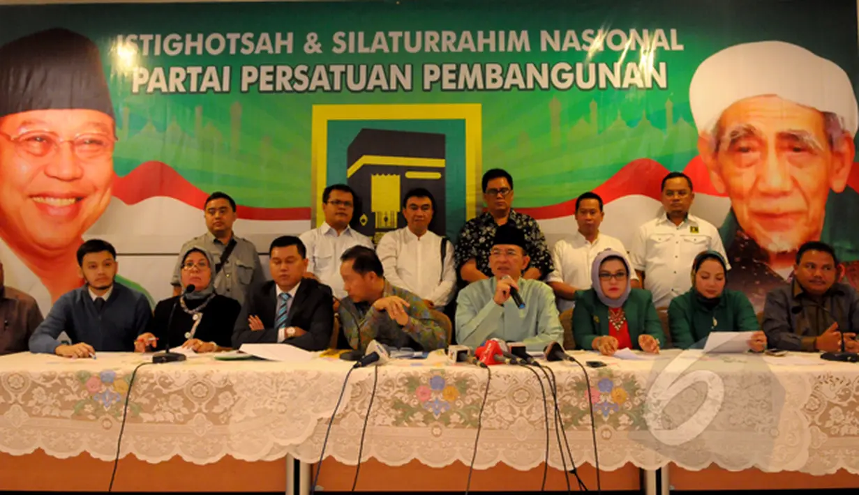 PPP kubu Suryadharma Ali memberikan keterangan pers di kantor DPP PPP, Jakarta, Rabu (25/2/2015). Pasca putusan PTUN yang membatalkan SK Menkumham bahwa kepengurusan PPP kubu Romahurmuziy tidak sah. (Liputan6.com/Andrian M Tunay)