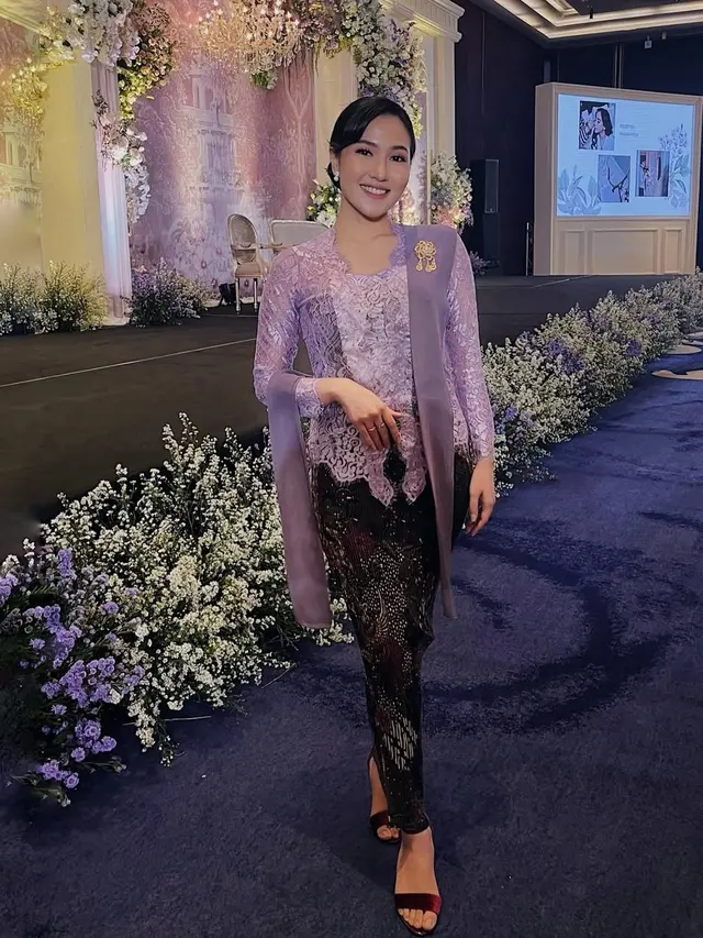 6 Gaya Stylish Libra Akila Istri Adrian Khalif Pelantun Lagu 'Alamak', Baru Ultah ke-32